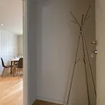 Апартаменты Ledaal Place 1 By *
