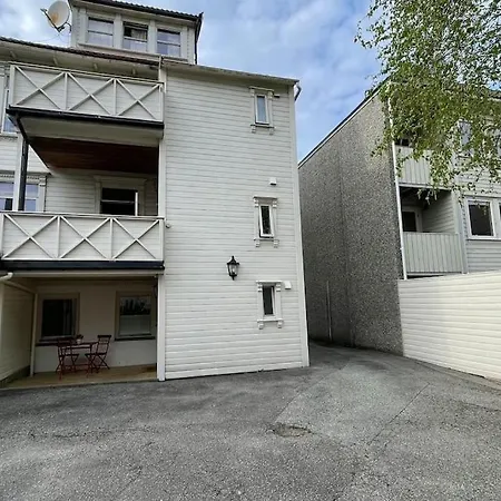 Ledaal Place 1 By סטוונגר